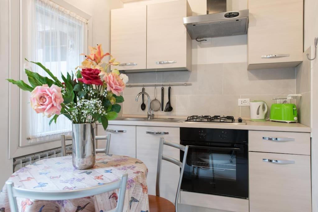 Marco Antonio Flat In Venice -Cannaregio District Near Sinagogue ภายนอก รูปภาพ